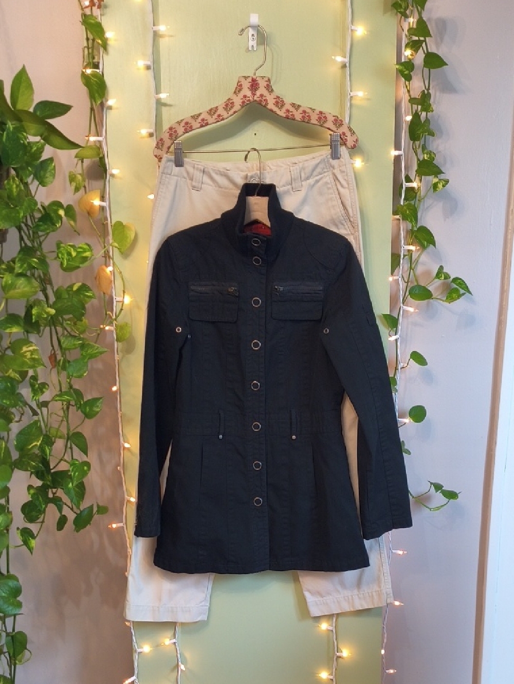 Women's Coffee Shop Red Mid Length Black Snap Button Mockneck Coat S - Picture 4 of 17